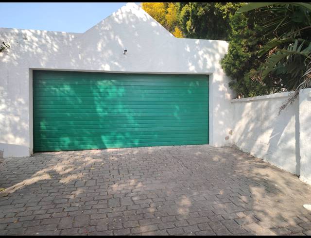 3 BEDROOM FREEHOLD FOR SALE IN VORNA VALLEY